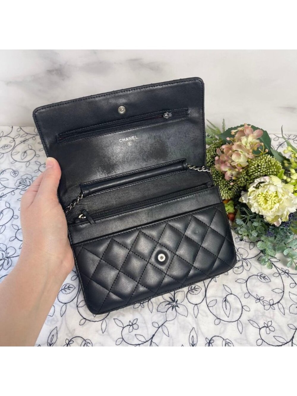 Chanel Chain Wallet Black Quilted - Picture 9 of 14